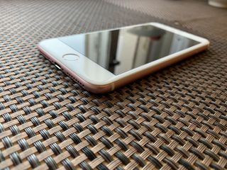 Iphone 7+ Rose Gold 32 GB foto 2