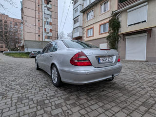 Mercedes E-Class foto 7