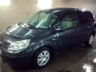 Renault Scenic foto 2