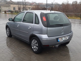 Opel Corsa foto 3