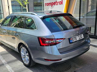 Skoda Superb foto 5