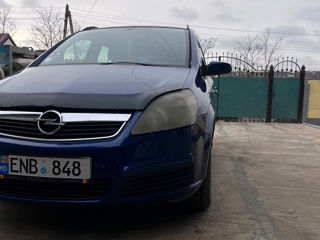 Opel Zafira foto 9