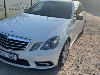 Mercedes E-Class foto 5