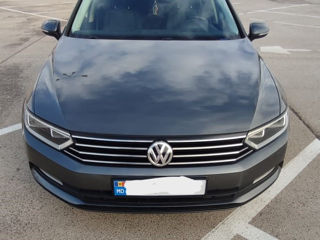 Volkswagen Passat foto 1