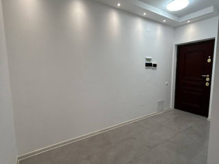 Apartament cu 2 camere, 71 m², Botanica, Chișinău foto 5