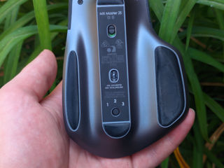 Logitech MX Master 2S în stare excelentă foto 3