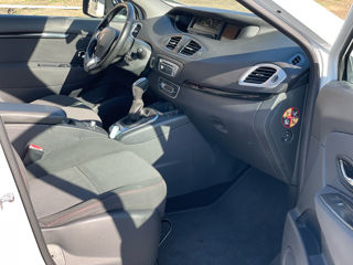 Renault Grand Scenic foto 8