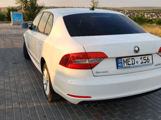 Skoda Superb foto 2