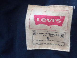 Levi's, geacă călduță. 5-6 ani. foto 2