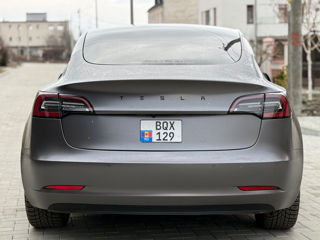 Tesla Model 3 foto 5