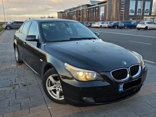 BMW 5 Series foto 2