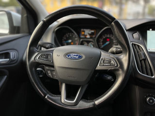 Ford Focus foto 11