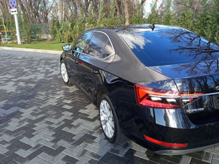 Skoda Superb foto 5