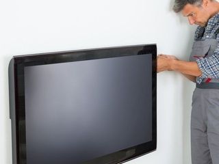 Установка телевизора на стену. Instalarea tv pe perete.Montarea televizorului pe perete.Suport tv