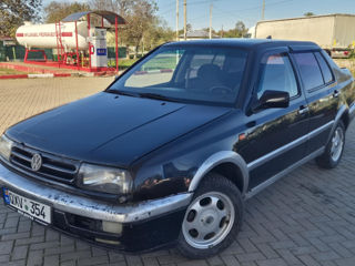 Volkswagen Vento foto 5