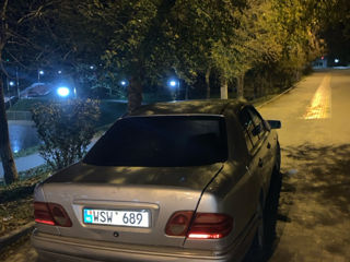 Mercedes E-Class foto 6