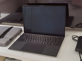 Dell XPS15 9530 foto 4