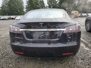 Tesla Model S foto 4