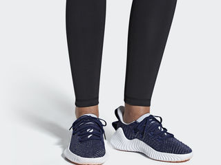 Женские кроссовки Adidas foto 1