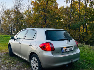 Toyota Auris foto 8