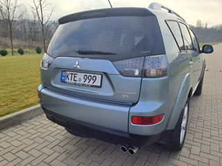 Mitsubishi Outlander foto 3