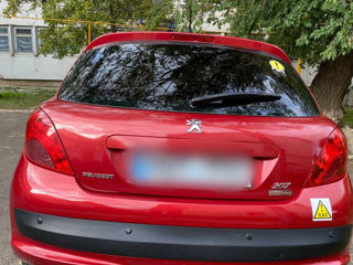 Peugeot 207 foto 3