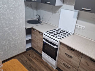 Apartament cu 1 cameră, 38 m², Buiucani, Chișinău foto 3