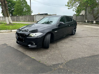 BMW 5 Series foto 4