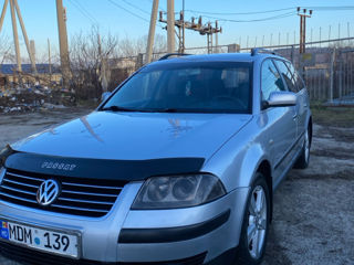 Volkswagen Passat foto 3