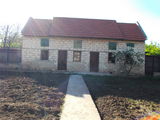 Casa  nefinisata la Magdacesti la 11 km de la Chisinau pentru o familie de gospodari!! foto 3