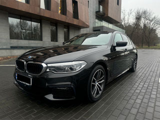 BMW 5 Series foto 2