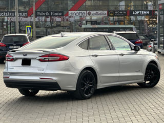 Ford Fusion foto 4