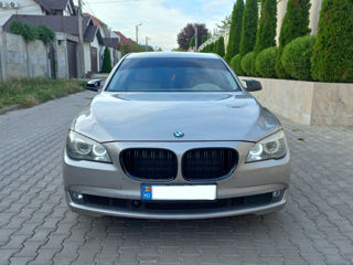 BMW 7 Series foto 3