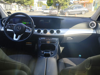 Mercedes E-Class foto 8