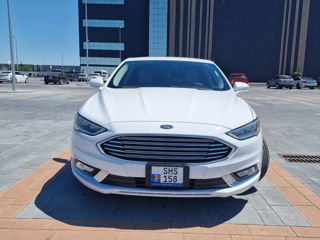 Ford Fusion foto 2