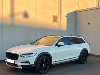 Volvo V90 Cross Country