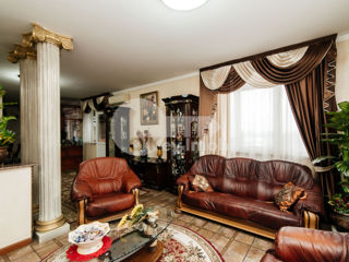 Apartament cu 5 camere sau mai multe, 235 m², Buiucani, Chișinău foto 7
