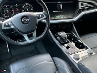 Volkswagen Touareg foto 4