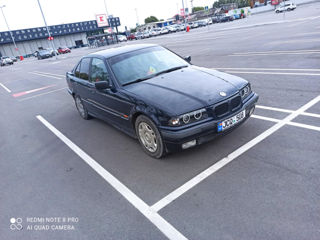 BMW 3 Series foto 4