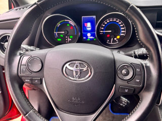 Toyota Auris foto 15