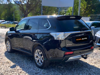 Mitsubishi Outlander foto 4