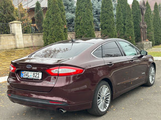 Ford Fusion foto 4