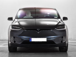 Tesla Model X foto 3