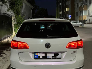 Volkswagen Passat foto 2