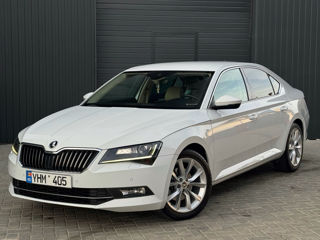 Skoda Superb foto 3