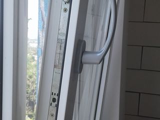 Feronerie dubla deschidere pentru ferestre cu micro-ventilare Maco. Instalare. Reglare. Intretinere. foto 1