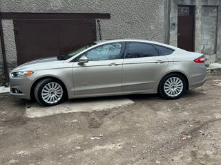 Ford Fusion foto 2