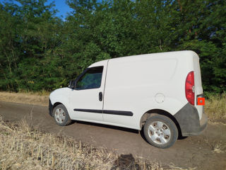 Opel Combo фото 0
