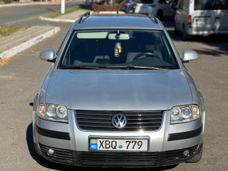 Volkswagen Passat foto 2