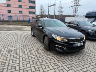 KIA K5 foto 2